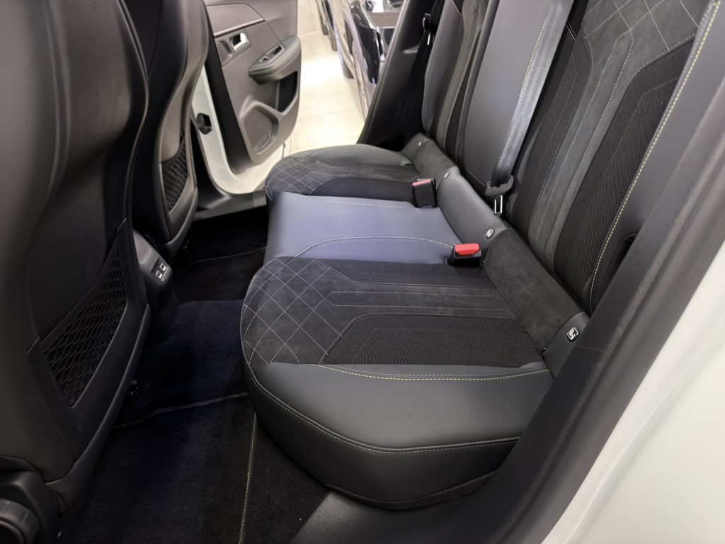 PEUGEOT 2008 1500 BLUEHDI 130 CV EAT8 GT PACK